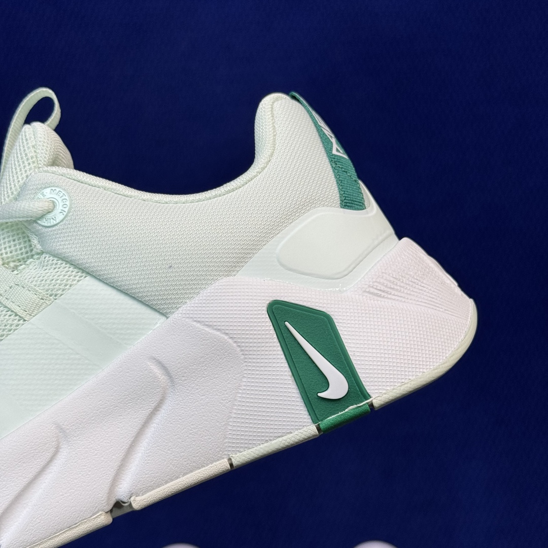 Nike Free Metcon 7 综合训练鞋第5色:白绿货号：II7406-301 尺码：36-46