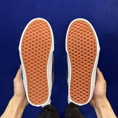 虎扑版!Vans Knu-Skool 低帮 KK54纯原级别外贸订单!万斯经典 硫化翻毛皮板鞋 粗宽立体 虎扑版!Vans Knu-Skool 低帮 KK54纯原级别外贸订单!万斯经典 硫化翻毛皮板鞋 粗宽立体