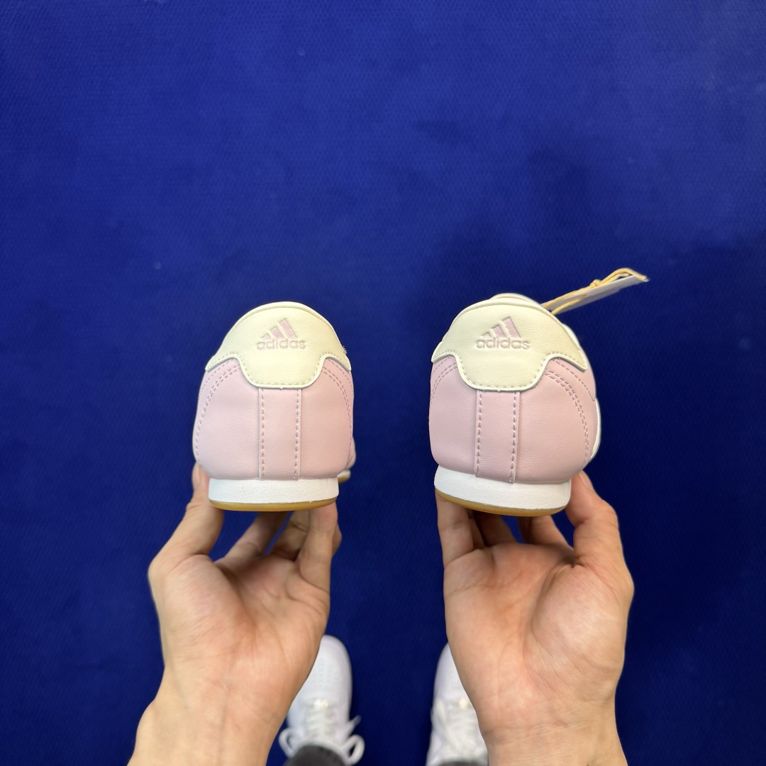 adidas originals Taekwondo 跆拳道训练鞋货号：JR3955 全包鞋舌粉米色尺码