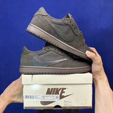 Travis Scott x Air Jordan Low 倒钩9.0丝绒摩卡完美品质出货 进口头层皮料 Travis Scott x Air Jordan Low 倒钩9.0丝绒摩卡完美品质出货 进口头层皮料