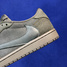 Travis Scott x Air Jordan Low 倒钩9.0丝绒摩卡完美品质出货 进口头层皮料 Travis Scott x Air Jordan Low 倒钩9.0丝绒摩卡完美品质出货 进口头层皮料