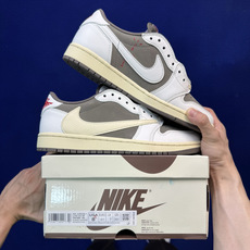 Travis Scott x Air Jordan 1 Low OG SP 倒钩3.0 反转摩卡完美品质 Travis Scott x Air Jordan 1 Low OG SP 倒钩3.0 反转摩卡完美品质