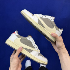 Travis Scott x Air Jordan 1 Low OG SP 倒钩3.0 反转摩卡完美品质 Travis Scott x Air Jordan 1 Low OG SP 倒钩3.0 反转摩卡完美品质