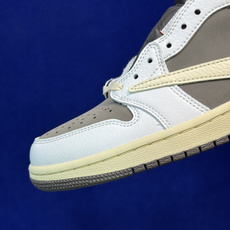 Travis Scott x Air Jordan 1 Low OG SP 倒钩3.0 反转摩卡完美品质 Travis Scott x Air Jordan 1 Low OG SP 倒钩3.0 反转摩卡完美品质