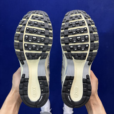 纯原 第79色:米蓝色耐克 Nike 低帮复古老爹风休闲运动舒适慢跑鞋老爹鞋Initiator 独家出货 纯原 第79色:米蓝色耐克 Nike 低帮复古老爹风休闲运动舒适慢跑鞋老爹鞋Initiator 独家出货