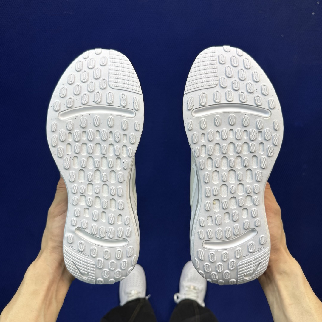Nike Journey Run 休闲跑步鞋 第2色:全白 货号：男女鞋FJ7765-102 尺码：36-45带半码