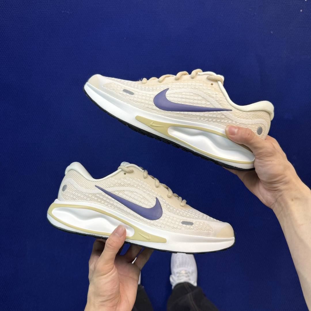 Nike Journey Run 休闲跑步鞋第5色:象牙白货号：女鞋FJ7765-106尺码：36-40