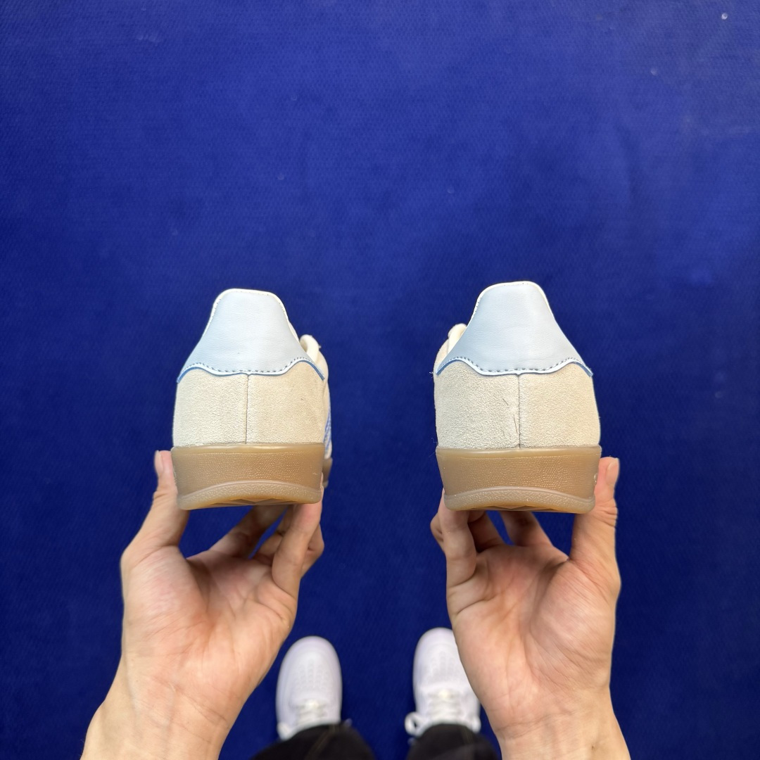核心价格表私XJ版 极致性价比！阿迪T字德训鞋：浅卡其色Adidas/阿迪达斯 Gazelle 桑巴板鞋