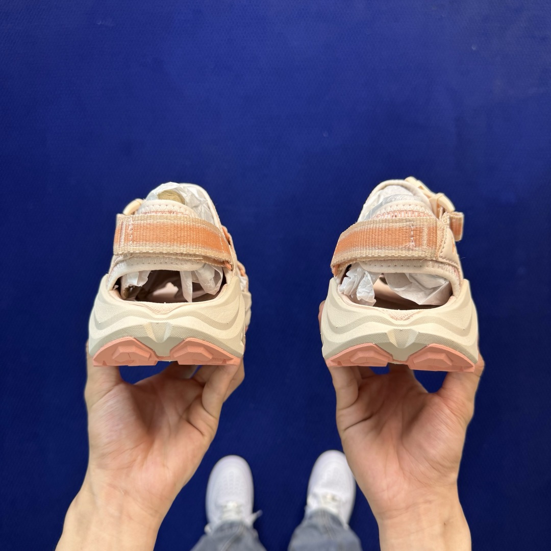 HOKA ONE ONE Infini Hike TC 沙滩凉鞋共5色货号：/DTV尺码：36 36.5