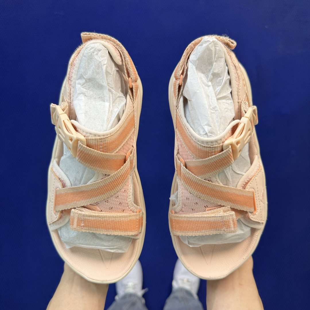 HOKA ONE ONE Infini Hike TC 沙滩凉鞋共5色货号：/DTV尺码：36 36.5