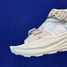 HOKA ONE ONE Infini Hike TC 沙滩凉鞋 褐色共5色货号:/PCC尺码:36 3 HOKA ONE ONE Infini Hike TC 沙滩凉鞋 褐色共5色货号:/PCC尺码:36 3