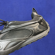 Balenciaga巴黎世家 25代Radar 圆头系带 做旧效果 低帮 生活休闲鞋货号: WSTEO Balenciaga巴黎世家 25代Radar 圆头系带 做旧效果 低帮 生活休闲鞋货号: WSTEO