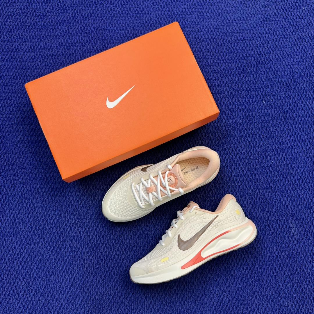 Nike Journey Run 休闲跑步鞋第11色:粉色货号：女鞋IB4663-121尺码：36-40