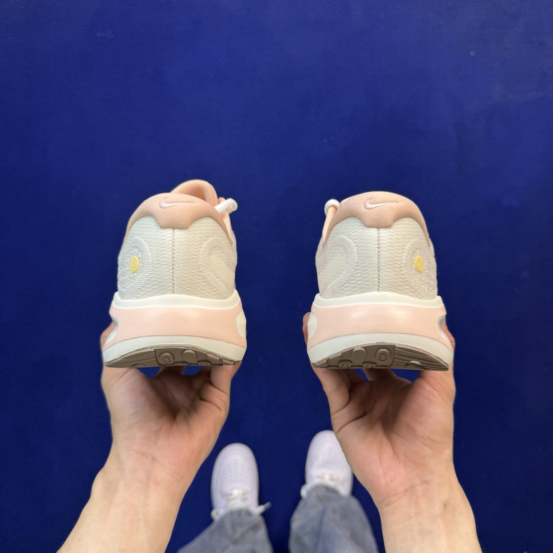 Nike Journey Run 休闲跑步鞋第11色:粉色货号：女鞋IB4663-121尺码：36-40