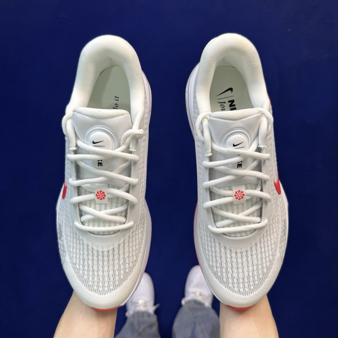 Nike Journey Run 休闲跑步鞋第13色:白红货号：男鞋FN0228-106尺码：39-45