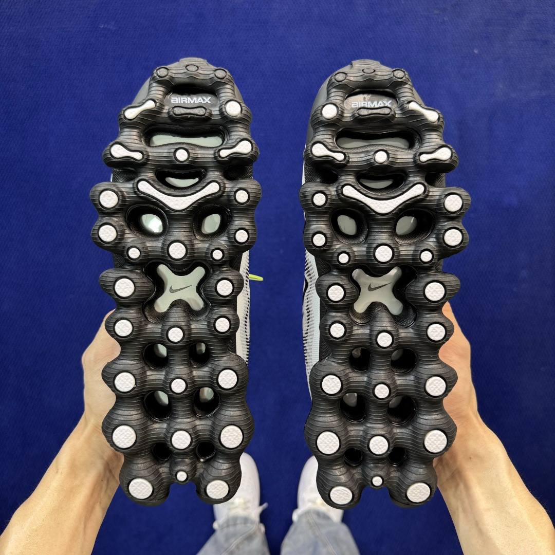 Nike AIR LIQUID MAX 第4色:白黑超弹气垫大底，上脚踩云感直接拉满！货号：IQ7634