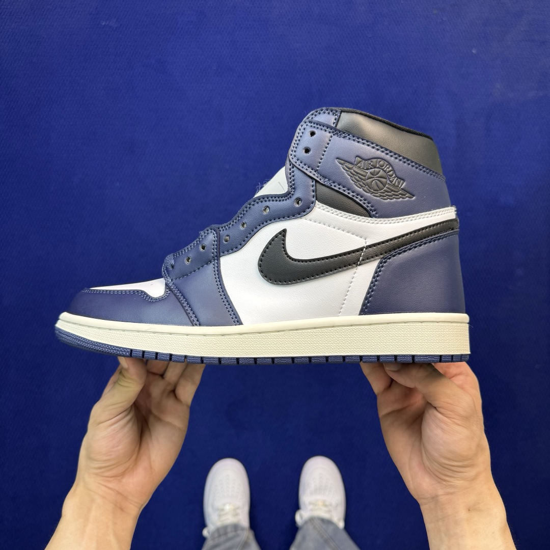 性价比头层aj1高帮！长期补货Nike Air Jordan 1 high第53色: 复古午夜蓝白货号：
