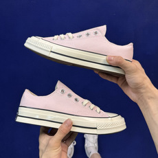 升级改良小头款 Converse Chuck 1970s 樱花粉🌸低帮帆布鞋鞋头弧度调试完美 流畅一体 升级改良小头款 Converse Chuck 1970s 樱花粉🌸低帮帆布鞋鞋头弧度调试完美 流畅一体