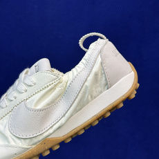 联名款薄底华夫鞋!第5色:米白色Jacquemus x Nike Moon Shoe SP正确RB+MD 联名款薄底华夫鞋!第5色:米白色Jacquemus x Nike Moon Shoe SP正确RB+MD