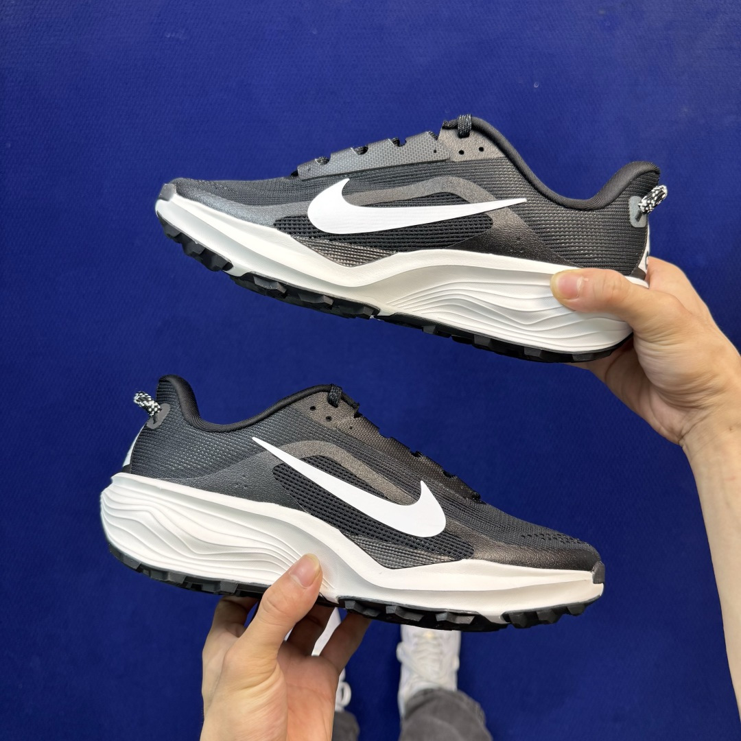 大厂纯原1:1！Nike ACG PEGASUS TRAIL 越野跑步鞋公司级 第1色:黑白货号：HV8