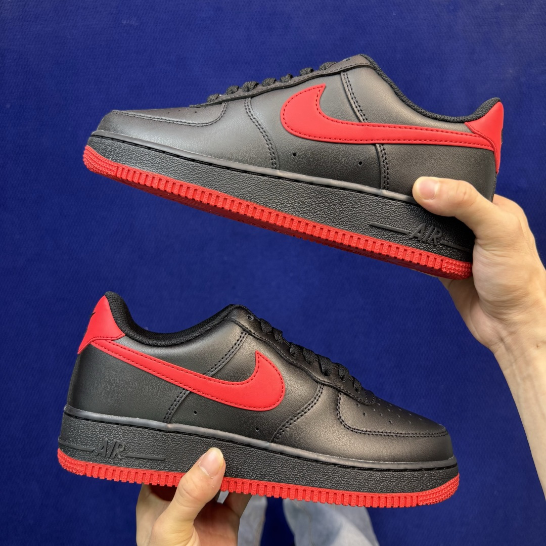 G版纯原，大厂出品！空军黑红品控细节一流，清洁度无敌！Nike Air Force 1 Bred货号：F