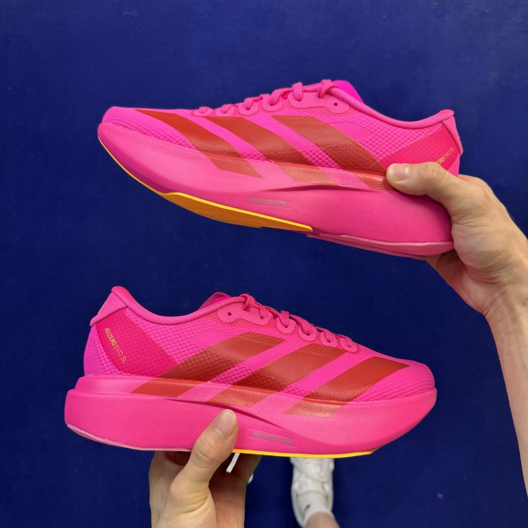 新版 AD Adizero Evo SL 阿迪达斯马拉松跑步鞋轻量Q弹缓震跑鞋新体验！第45色:大红色货