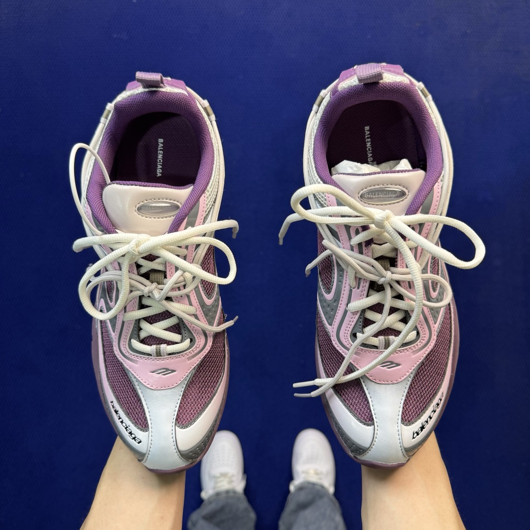 Balenciaga巴黎世家 25代Radar 圆头系带 做旧效果 低帮 生活休闲鞋货号： WSTGL 
