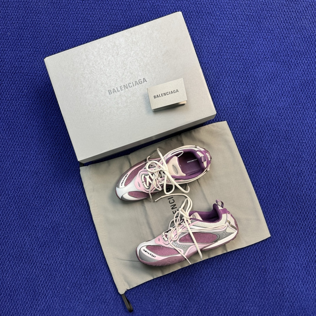 Balenciaga巴黎世家 25代Radar 圆头系带 做旧效果 低帮 生活休闲鞋货号： WSTGL 