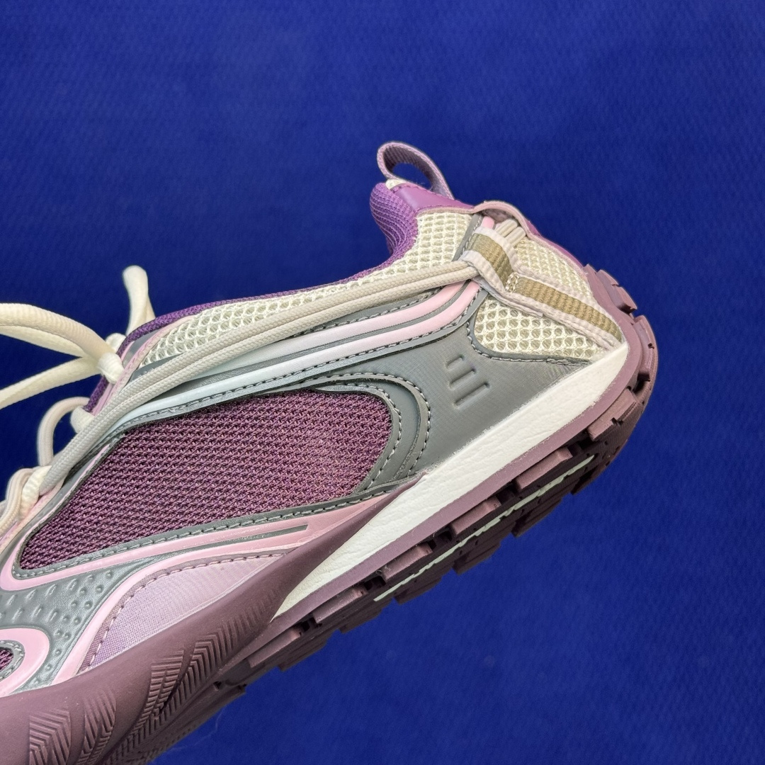 Balenciaga巴黎世家 25代Radar 圆头系带 做旧效果 低帮 生活休闲鞋货号： WSTGL 
