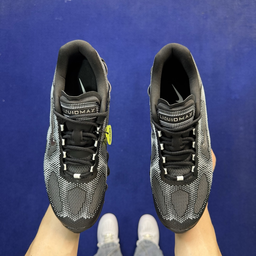 Nike AIR LIQUID MAX 第5色:黑灰超弹气垫大底，上脚踩云感直接拉满！货号：IQ7634