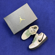 DF版 顶级性价比低帮!第189色:米白黑Air Jordan AJ1 Low 低帮系列鞋型细节堪称完美 DF版 顶级性价比低帮!第189色:米白黑Air Jordan AJ1 Low 低帮系列鞋型细节堪称完美