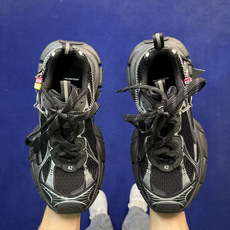 XA版!BALENCIAGA 3XL挂饰 钥匙🔐配件巴黎世家十代 3XL老爹鞋复古做旧 3M反光独家湖南 XA版!BALENCIAGA 3XL挂饰 钥匙🔐配件巴黎世家十代 3XL老爹鞋复古做旧 3M反光独家湖南