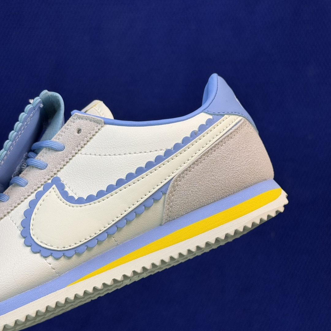 可拆鞋舌特殊色超级性价比阿甘！第30色:鞋舌盖-白蓝黄Nike Cortez 可拆卸鞋舌，一鞋两穿冲量产