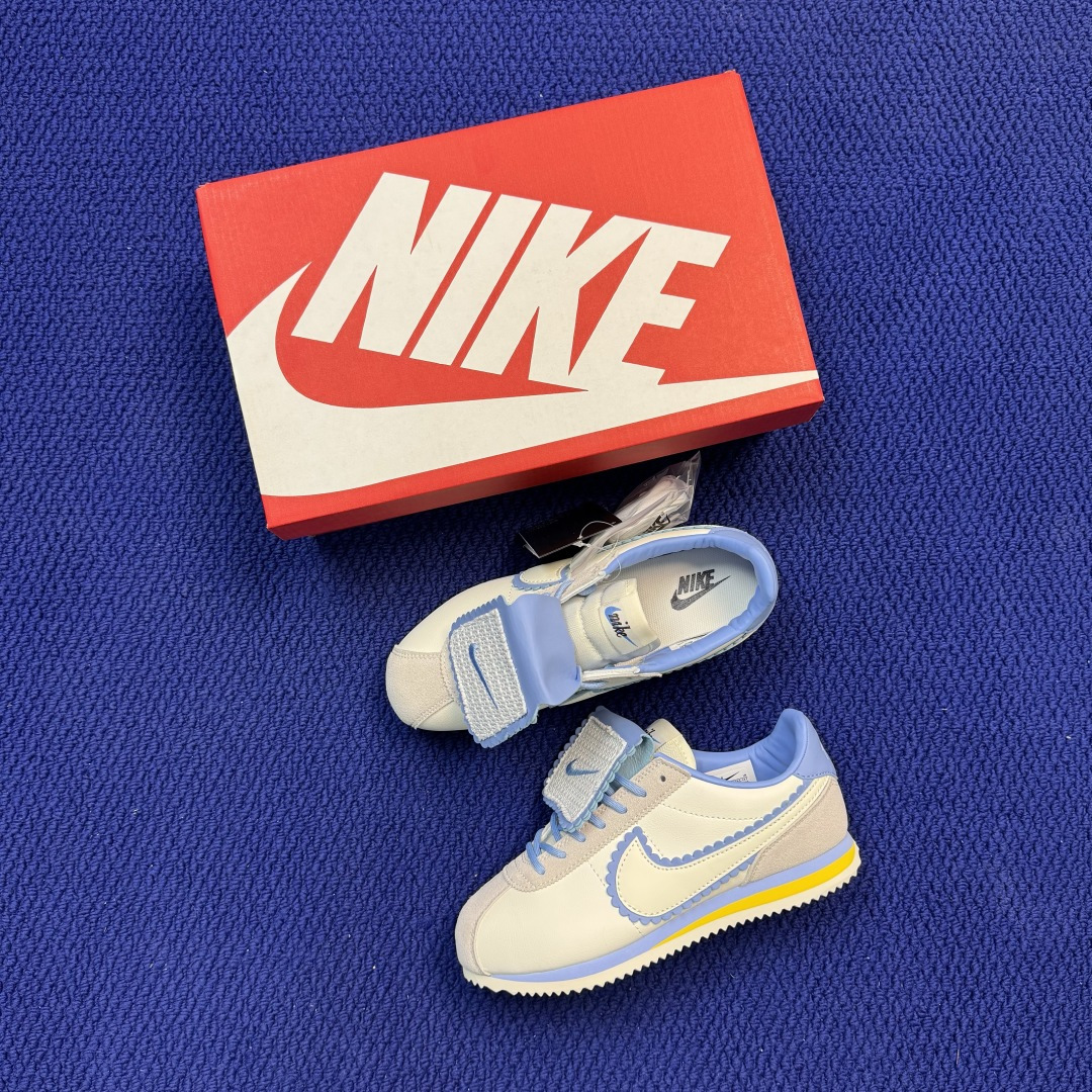 可拆鞋舌特殊色超级性价比阿甘！第30色:鞋舌盖-白蓝黄Nike Cortez 可拆卸鞋舌，一鞋两穿冲量产