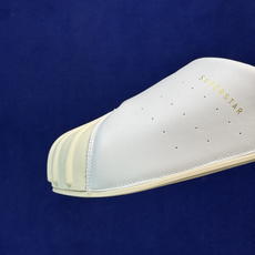 阿迪勃肯鞋拖鞋 第13色:光面皮白色贝壳头adidas originals Adimule Supers 阿迪勃肯鞋拖鞋 第13色:光面皮白色贝壳头adidas originals Adimule Supers