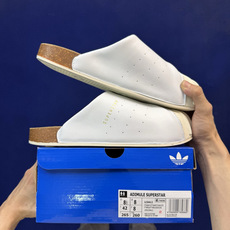 阿迪勃肯鞋拖鞋 第13色:光面皮白色贝壳头adidas originals Adimule Supers 阿迪勃肯鞋拖鞋 第13色:光面皮白色贝壳头adidas originals Adimule Supers
