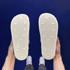 阿迪勃肯鞋拖鞋 第13色:光面皮白色贝壳头adidas originals Adimule Supers 阿迪勃肯鞋拖鞋 第13色:光面皮白色贝壳头adidas originals Adimule Supers