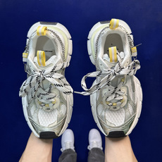XA版!BALENCIAGA 3XL挂饰 钥匙🔐配件巴黎世家十代 3XL老爹鞋复古做旧 3M反光独家湖南 XA版!BALENCIAGA 3XL挂饰 钥匙🔐配件巴黎世家十代 3XL老爹鞋复古做旧 3M反光独家湖南