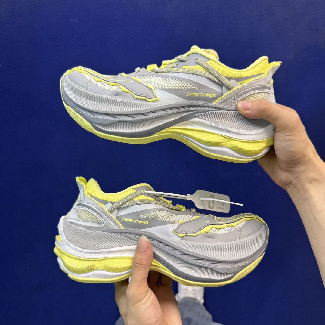 巴黎世家26代 Balenciaga巴黎世家 Jet 压纹印花 圆头厚底4.25cm 低帮 老爹鞋 灰绿