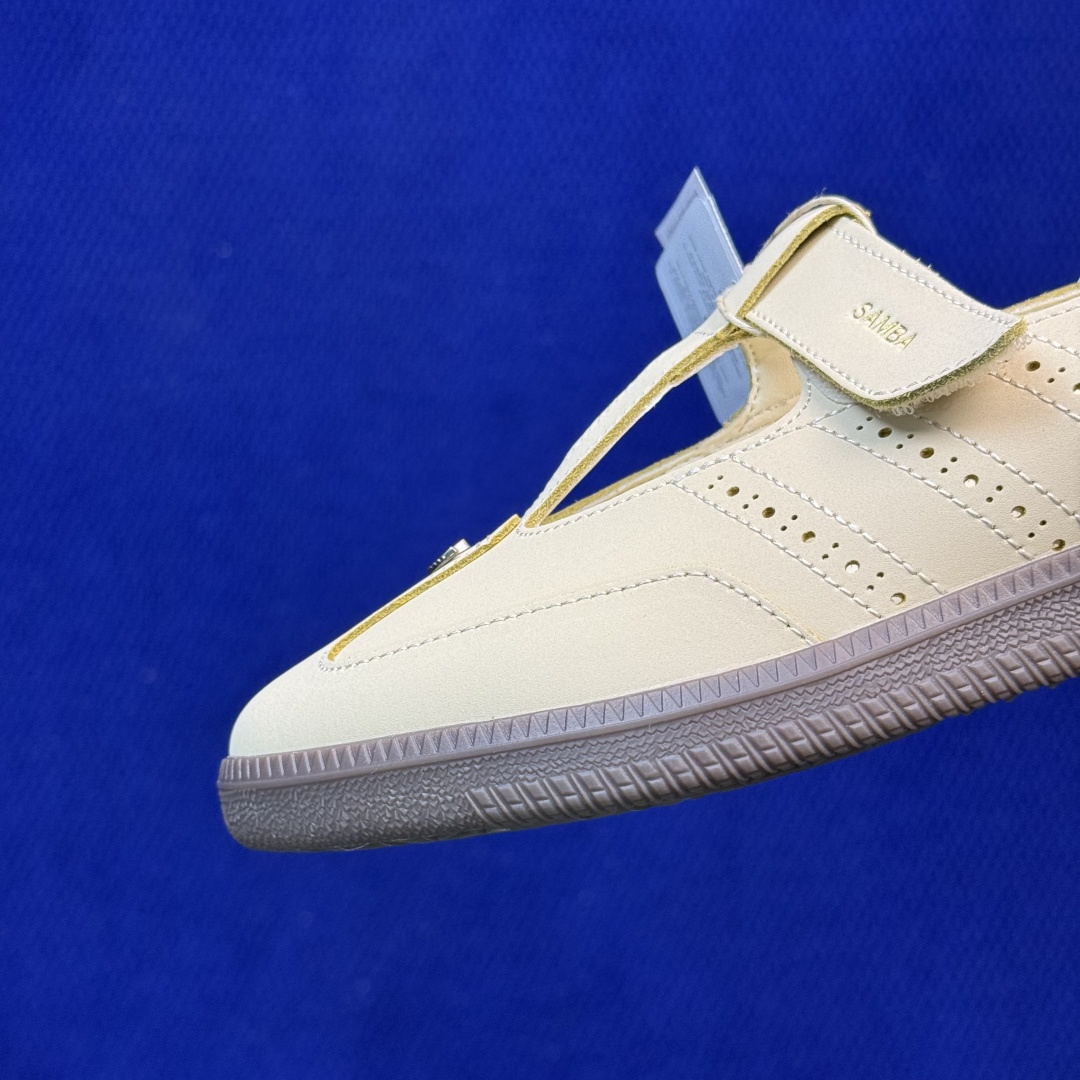 Adidas Originals Samba Jane 桑巴德训 玛丽珍舞鞋货号：KJ3969 米色尺码