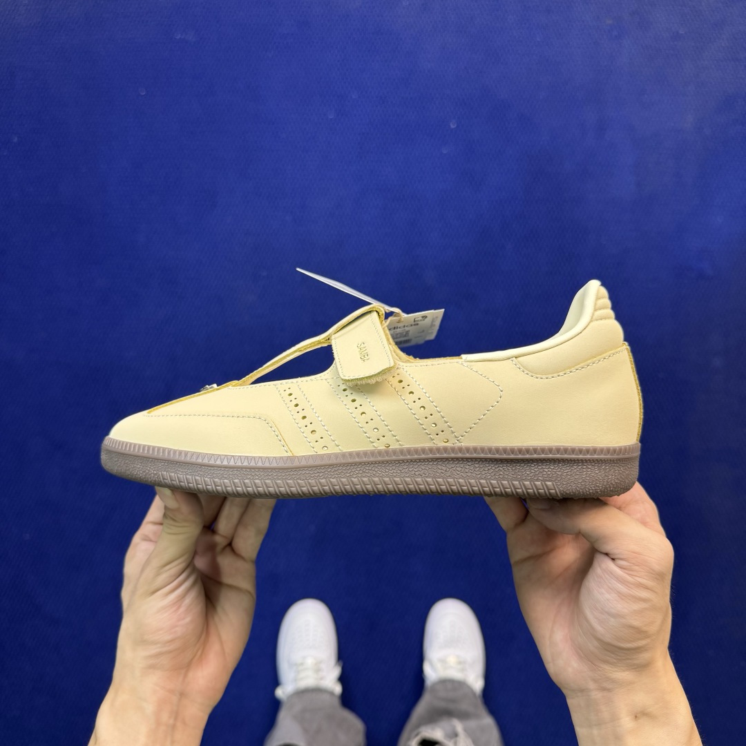 Adidas Originals Samba Jane 桑巴德训 玛丽珍舞鞋货号：KJ3969 米色尺码