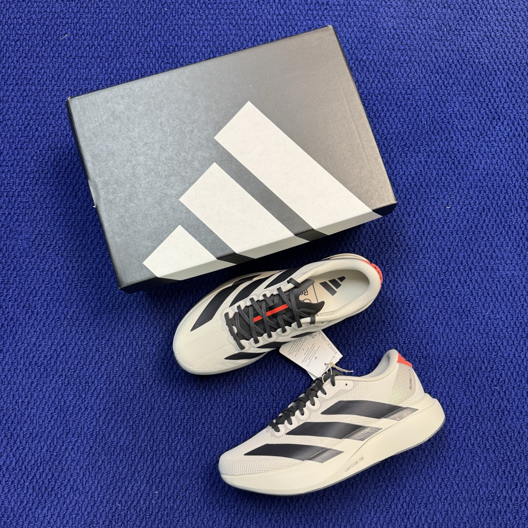 新版 AD Adizero Evo SL 阿迪达斯马拉松跑步鞋 轻量Q弹缓震跑鞋新体验！第47色:灰色 货号：KJ367