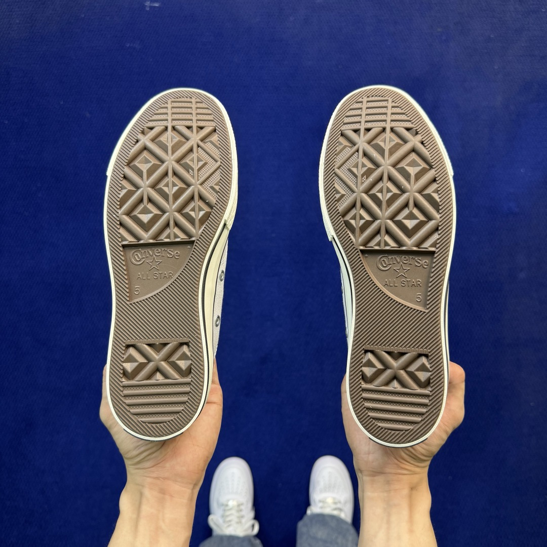升级改良小头款 Converse Chuck 1970s 雾霾灰低帮帆布鞋 鞋头弧度调试完美 流畅一体 后跟弧度加以改良