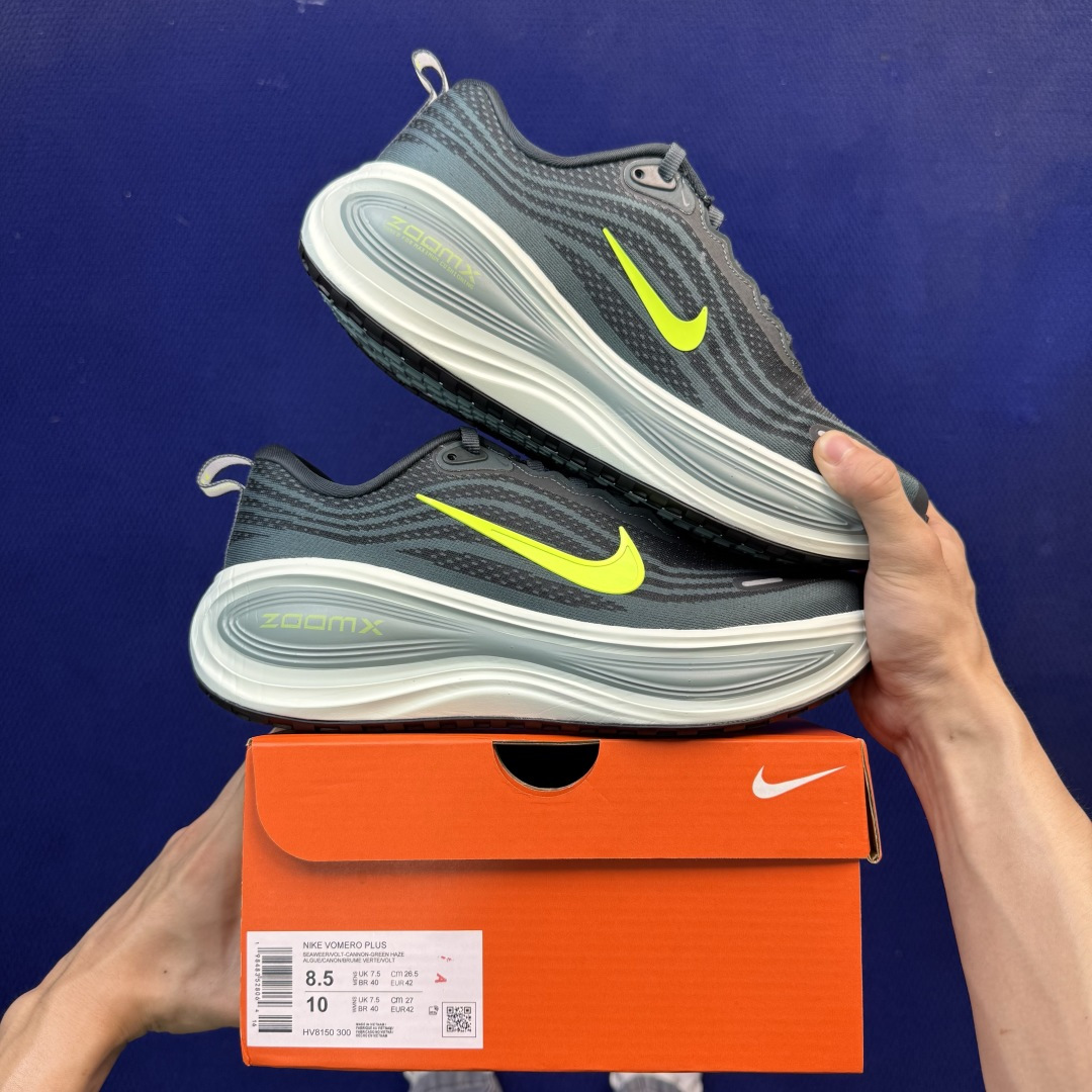 Nike Vomero Plus 低帮 ZOOMX 马拉松跑步鞋 第11色:绿色 缓震表现出色,脚感Q弹! 货号:男鞋H Nike Vomero Plus 低帮 ZOOMX 马拉松跑步鞋 第11色:绿色 缓震表现出色,脚感Q弹! 货号:男鞋H