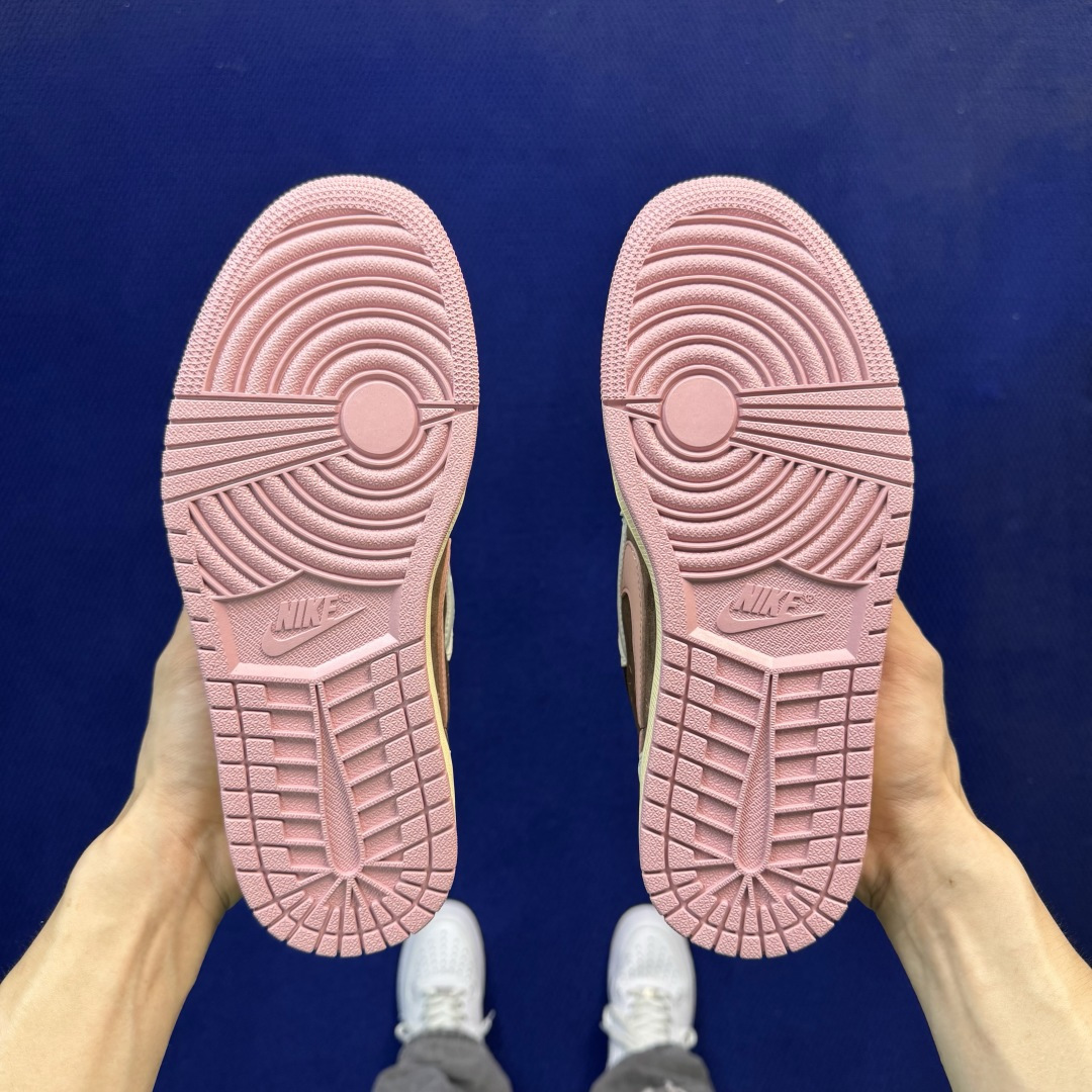 性价比头层aj1！长期补货 Nike Air Jordan 1 low 低帮 倒钩深棕粉 货号DZ4137-206 尺码