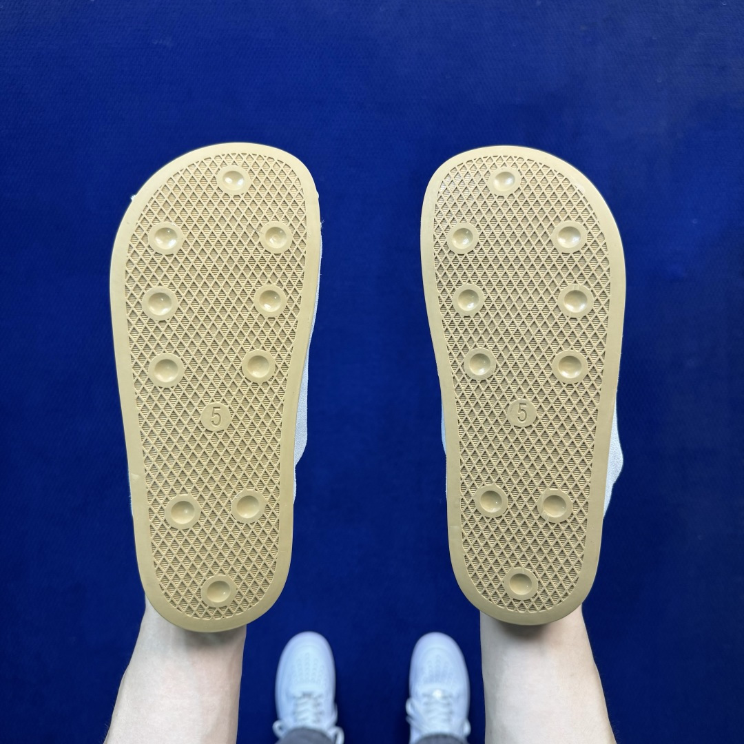 阿迪勃肯鞋拖鞋 第14色:翻毛皮灰色贝壳头 adidas originals Adimule Superstar 一脚蹬 阿迪勃肯鞋拖鞋 第14色:翻毛皮灰色贝壳头 adidas originals Adimule Superstar 一脚蹬