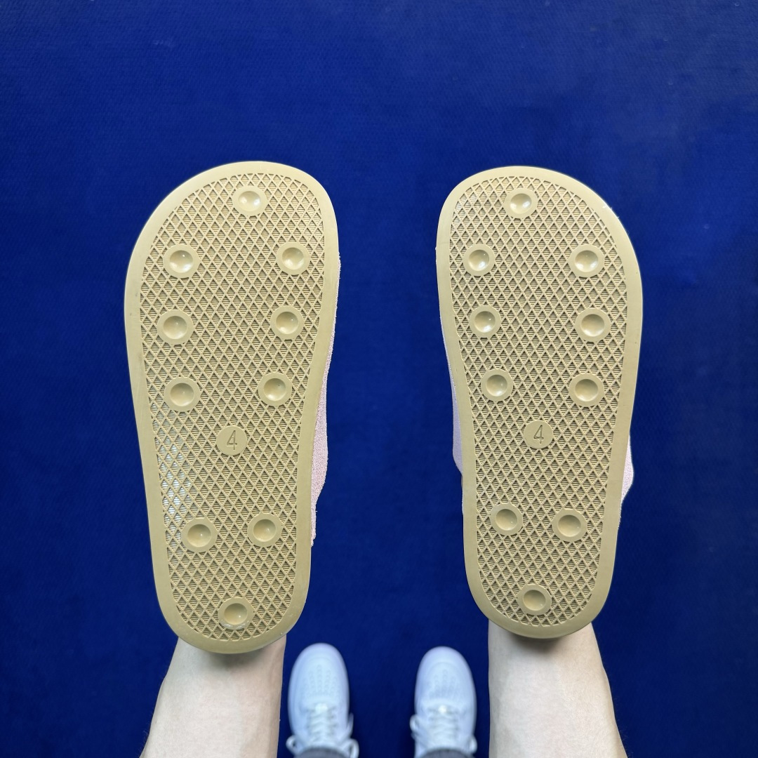阿迪勃肯鞋拖鞋 第15色:翻毛皮粉色贝壳头 adidas originals Adimule Superstar 一脚蹬