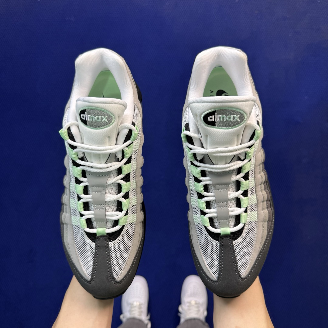 外贸私域爆款！Nike Air Max 95 低帮气垫跑鞋 大厂纯原高品！max95 第12色:灰绿 货号：HJ5996
