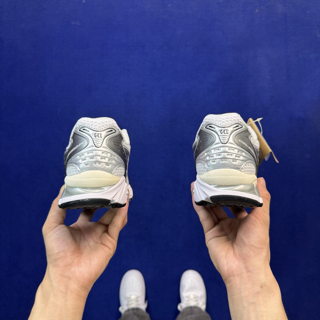 亚瑟士ASICS GEL-NYC系列 复古休闲鞋 第19色:1203A537-100 尺码：36-46带半码