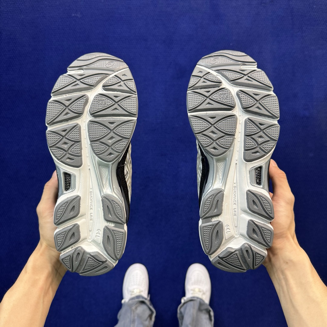 亚瑟士ASICS GEL-NYC系列 复古休闲鞋 第21色:1203A383-024 黑灰 尺码：36-46带半码